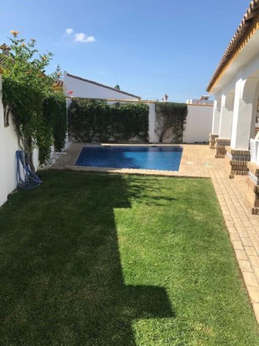 Villa El Magnolio Chiclana de la Frontera Exterior foto
